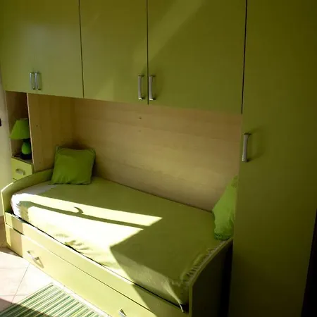 La Strelitzia Mare Apartment